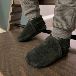 Leren babyslofje Basic Donkergrijs € 16,49